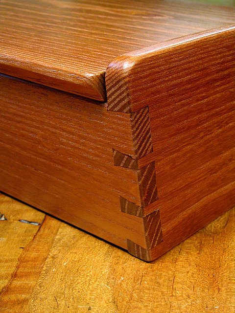 Front Right Corner Detail